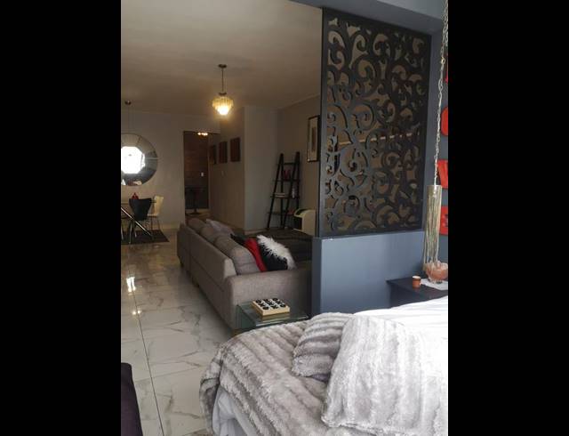 1 BEDROOM PROPERTY TO RENT IN SOUTH BEACH